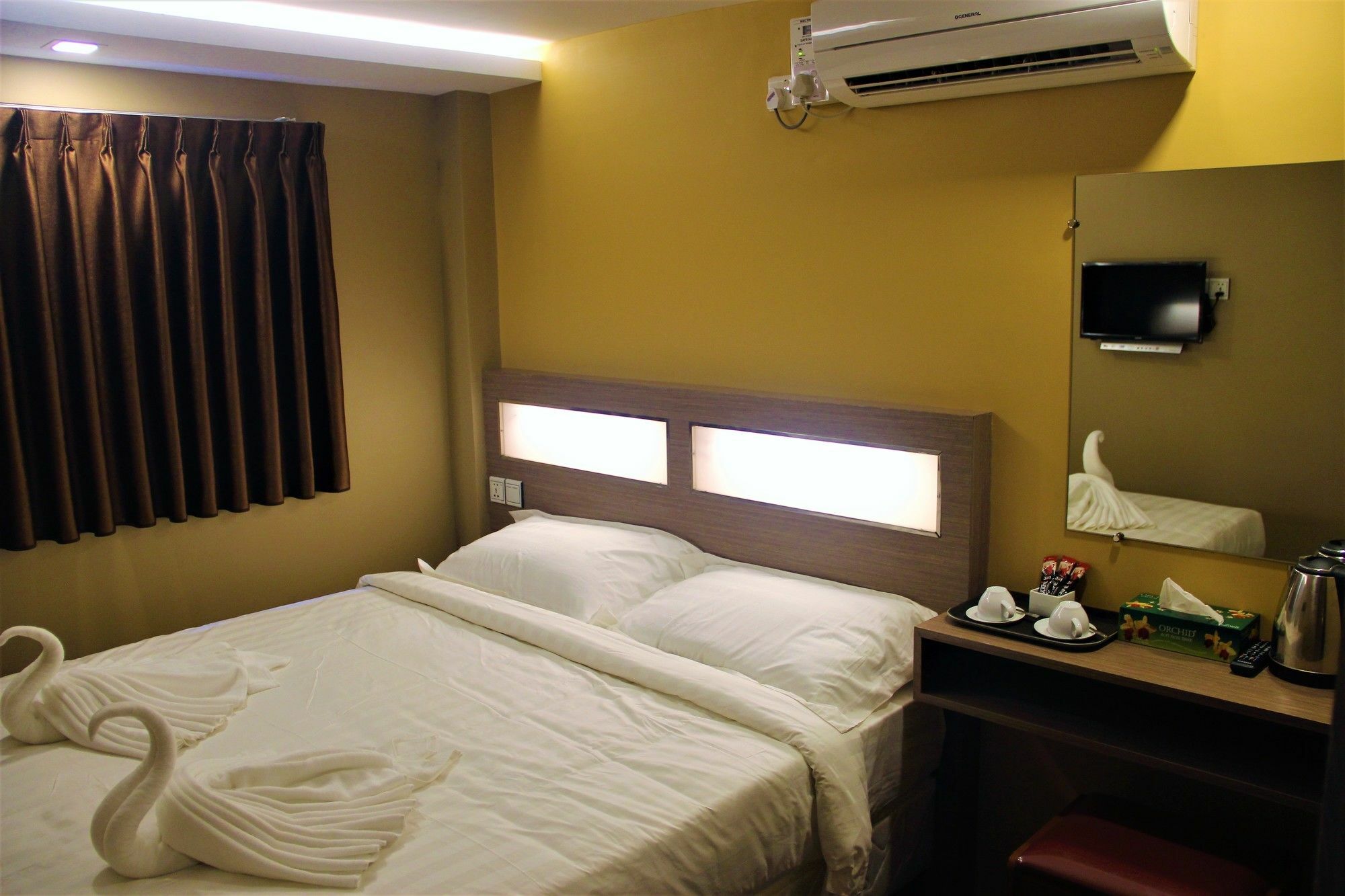 The Vibe Inn Yangon Ngoại thất bức ảnh
